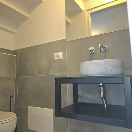 Tenuta Feraxi - Private Paradise מלון