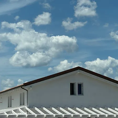 Tenuta Feraxi - Private Paradise מלון